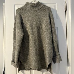 Abercrombie oversized gray sweater